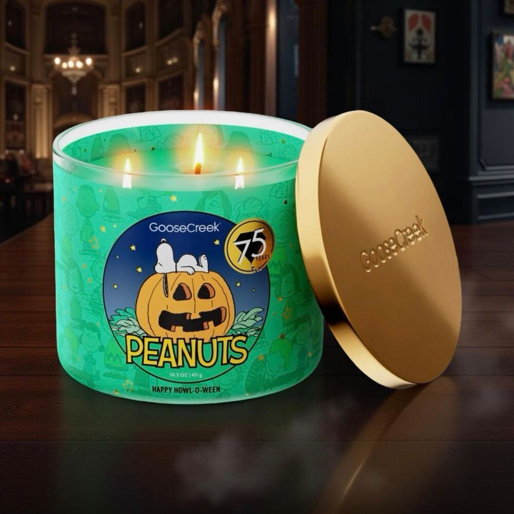 New Soy Base Goose Creek 3-Wick Candle Happy Howl O Ween  Peanuts Candle Snoopy